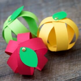 paper strip apple crafts in red, green and yellow