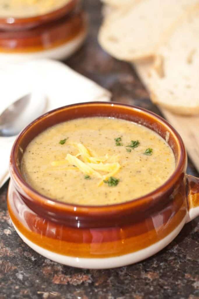 slow cooker broccoli cheddar soup