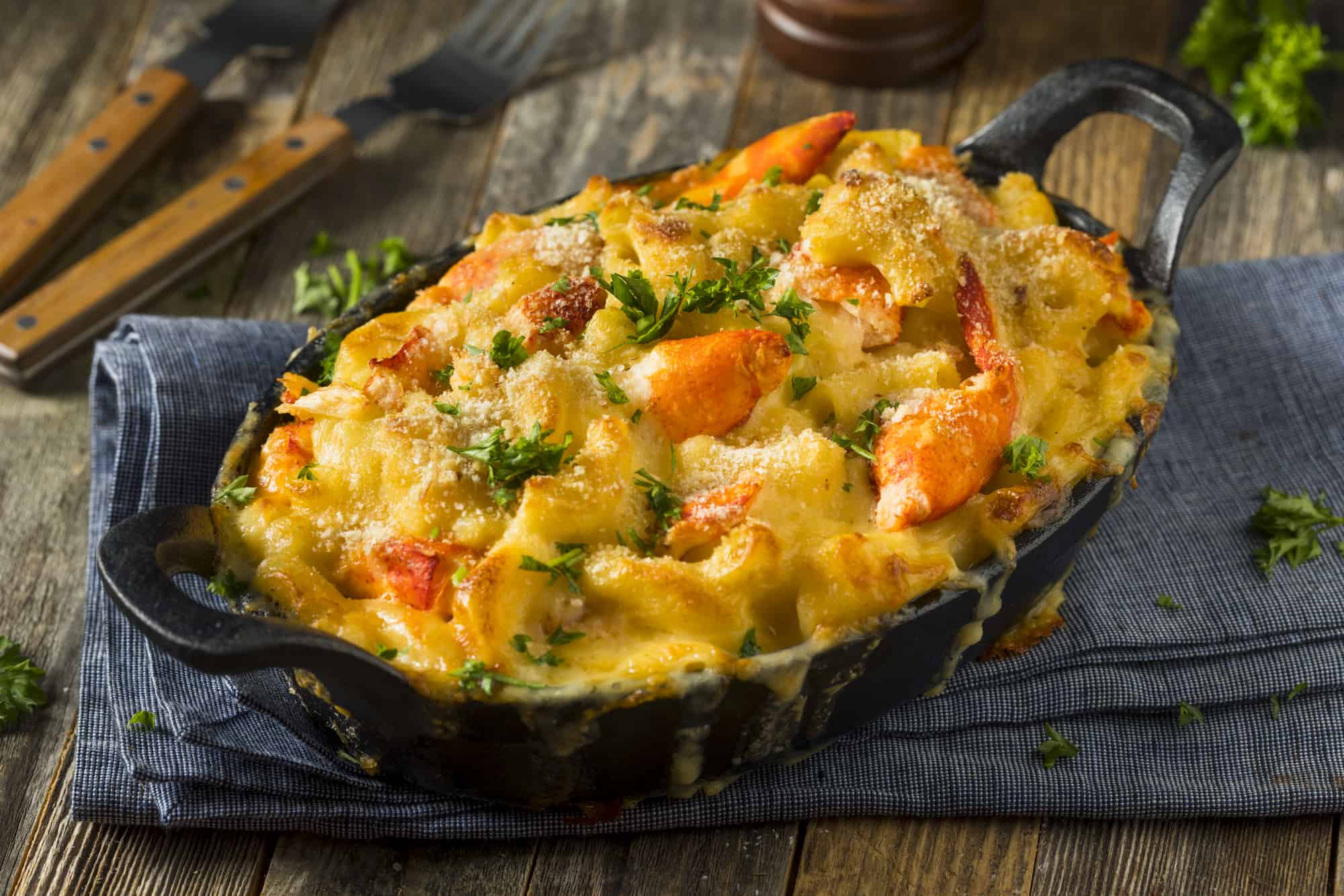 deliciously-decadent-maine-lobster-mac-and-cheese-recipe-made-in-a-pinch