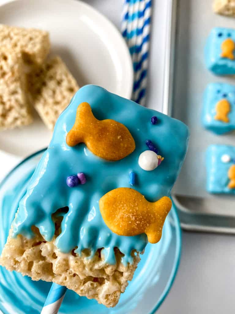 coated rice krispy treat with goldfish and "bubbles"