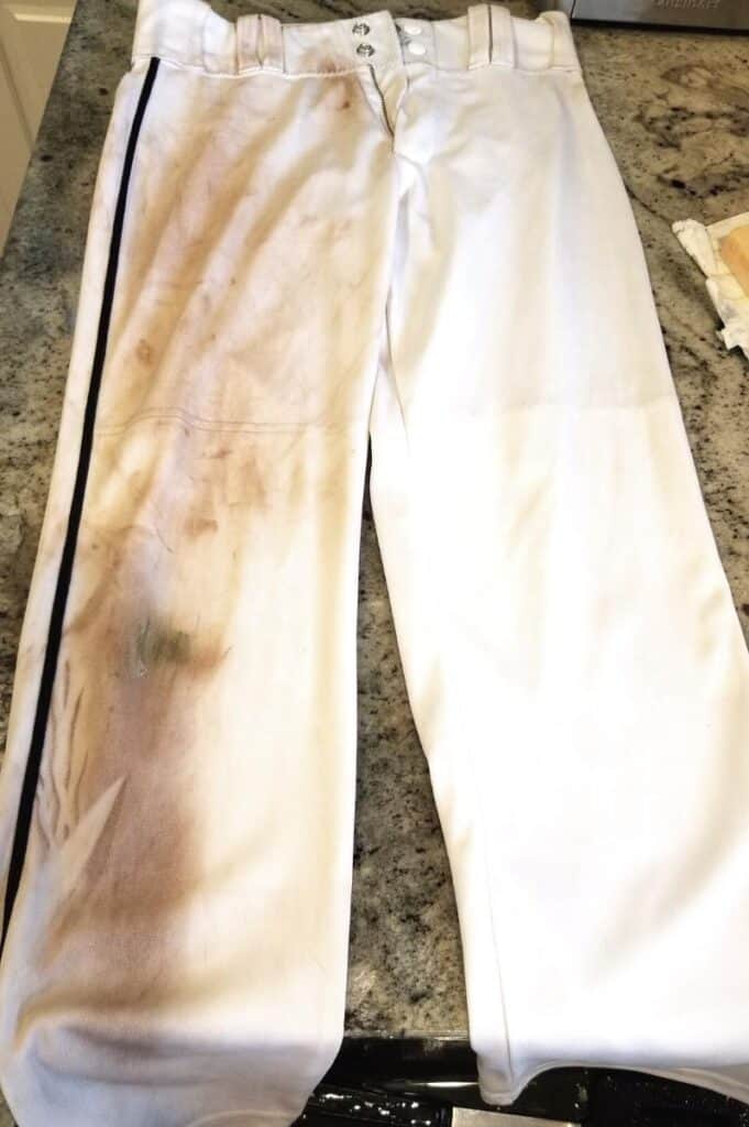 how to clean white baseball pants: one leg dirty and one leg clean