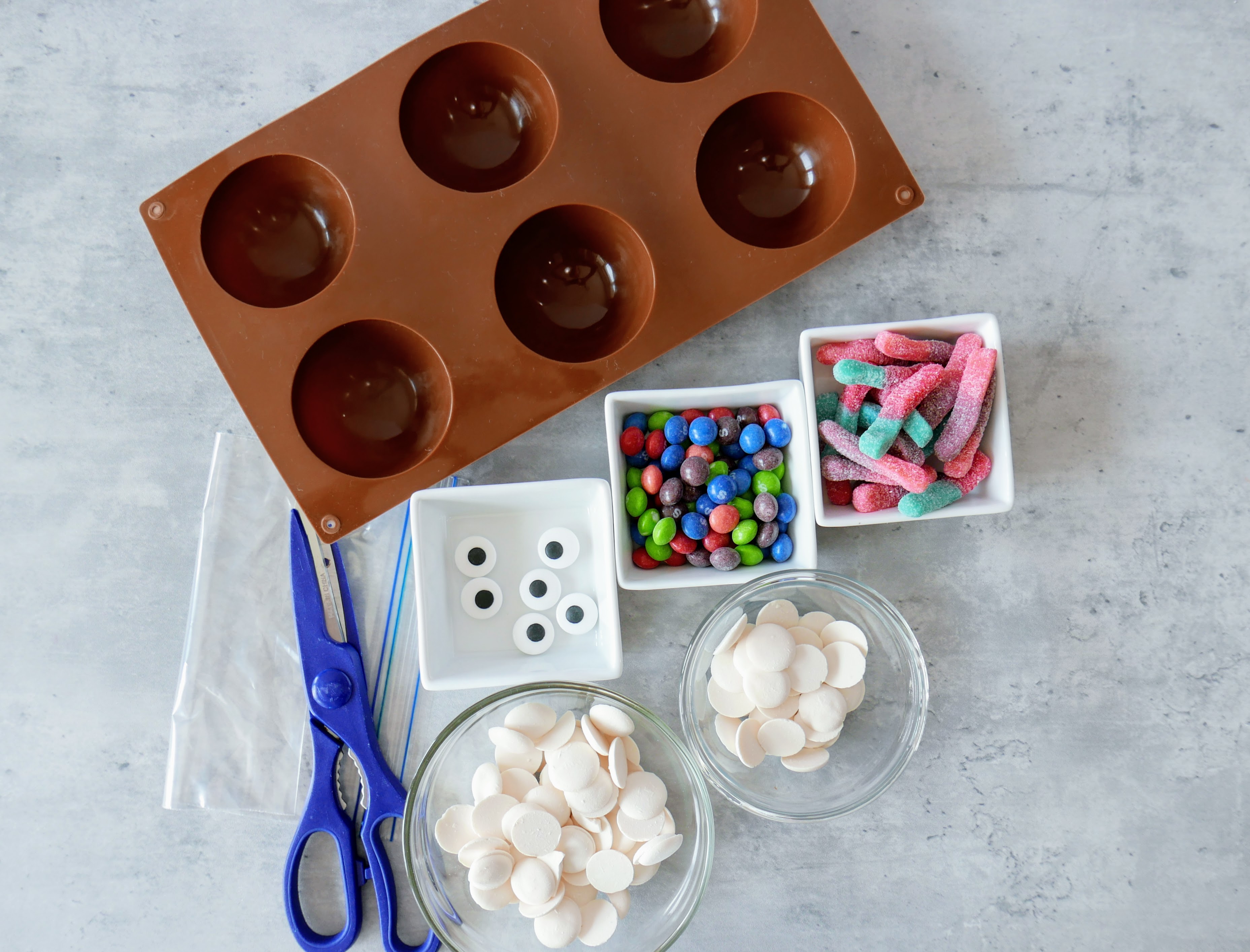 Breakable Halloween Mummy Candy Bombs - Made In A Pinch