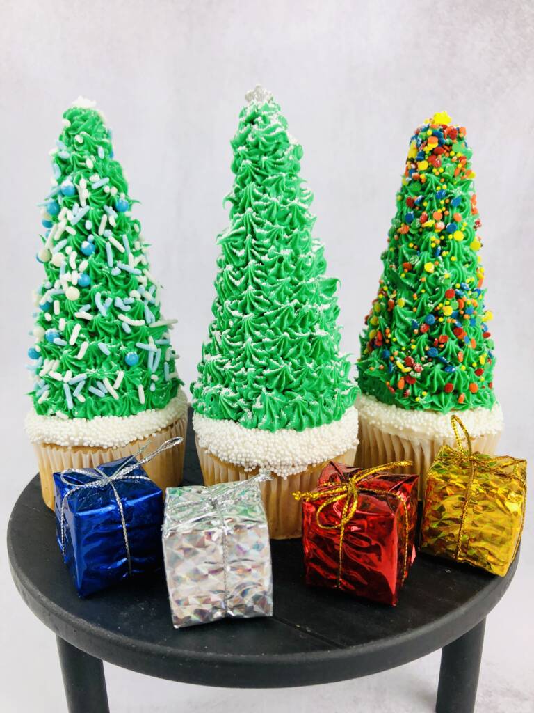 christmas cupcakes