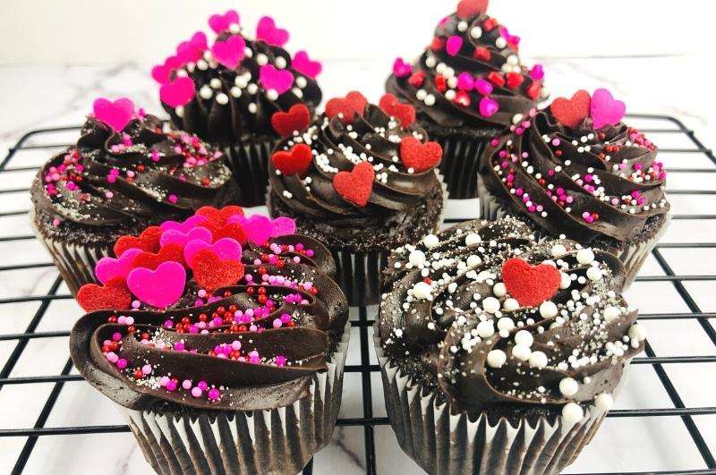 Dark chocolate raspberry cupcakes