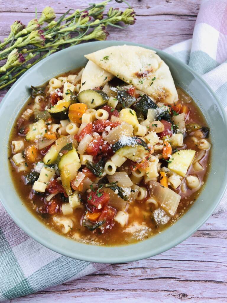 slow cooker minestrone soup