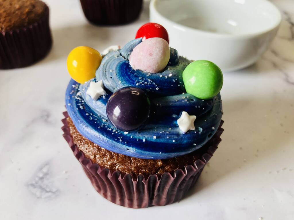 galaxy cupcakes process