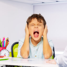 identifying emotions with kid screaming