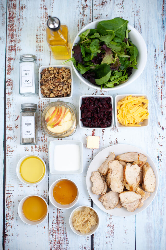Grilled Chicken Salad with gouda ingredients