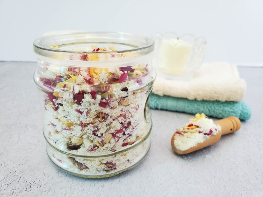 honey floral bath soak in jar